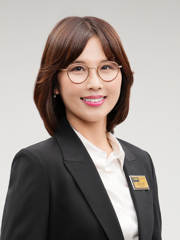 A photo of June Lee